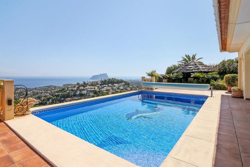 Villa en venta en Moraira, Alicante