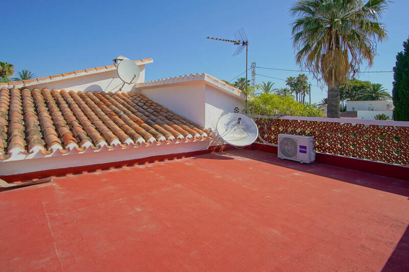 4 Cuarto Villa en venta