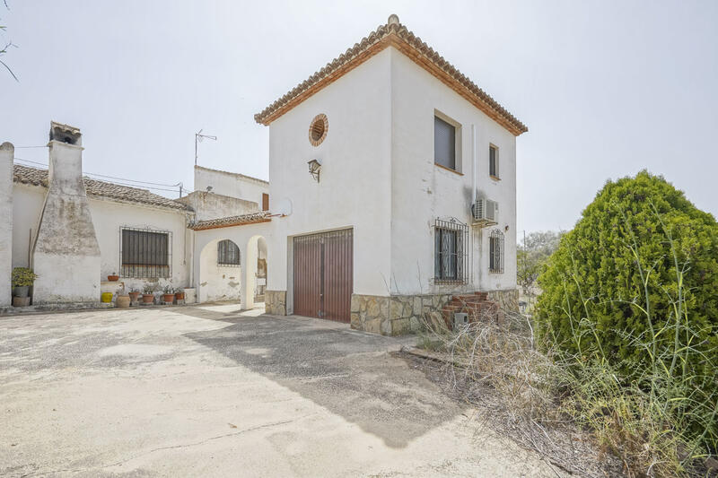 4 Cuarto Villa en venta