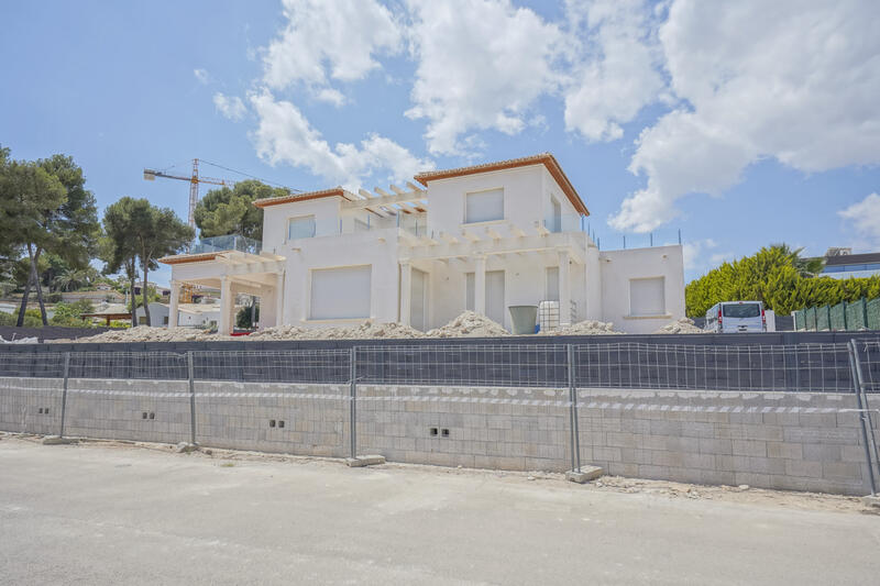 4 Cuarto Villa en venta