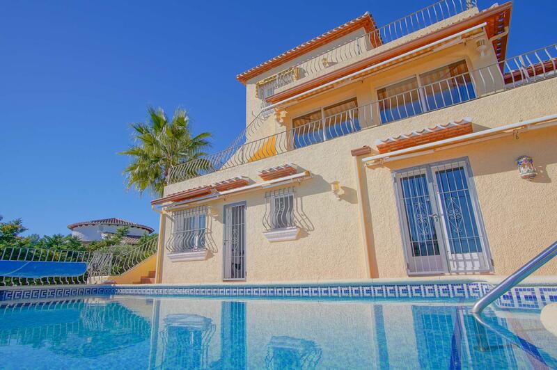 Villa for sale in Pego, Alicante