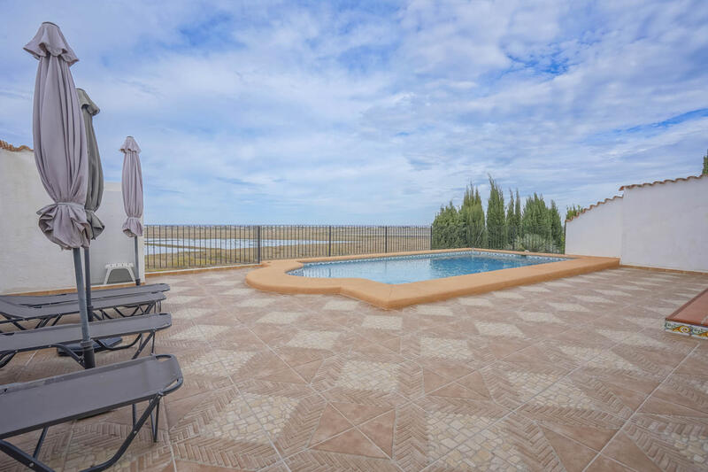 5 bedroom Villa for sale