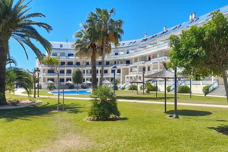 Apartamento en venta en Denia, Alicante