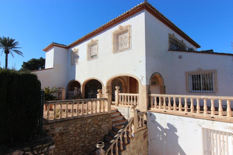 6 Cuarto Villa en venta