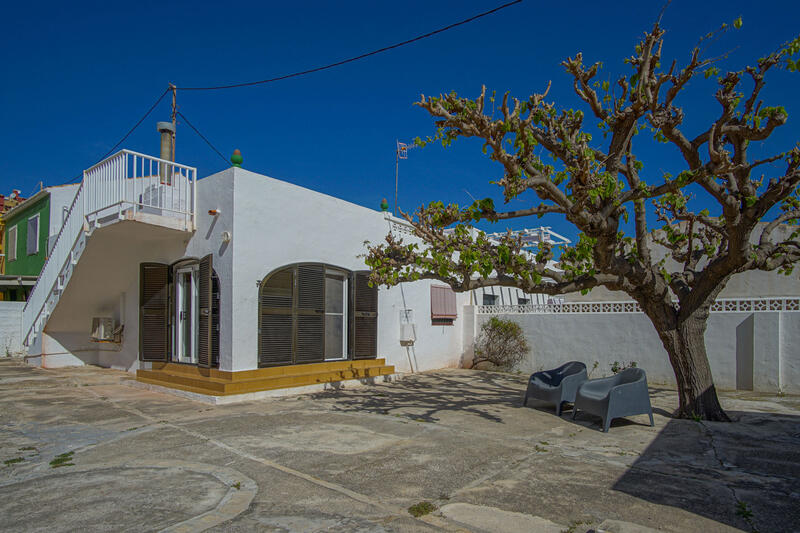 Villa till salu i Denia, Alicante