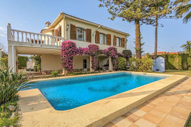 Villa à vendre dans Pedreguer, Alicante