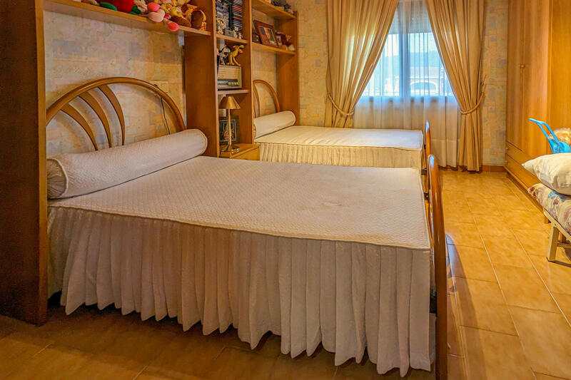 8 Schlafzimmer Villa zu verkaufen