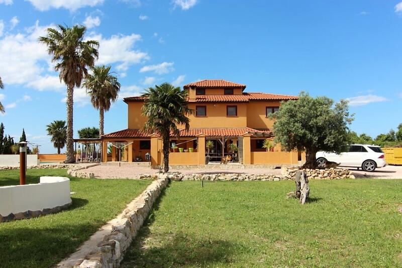 Villa till salu i Pedreguer, Alicante