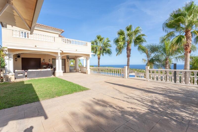 5 bedroom Villa for sale