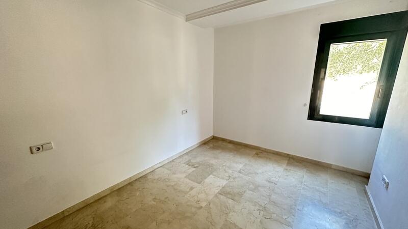 2 slaapkamer Appartement Te koop