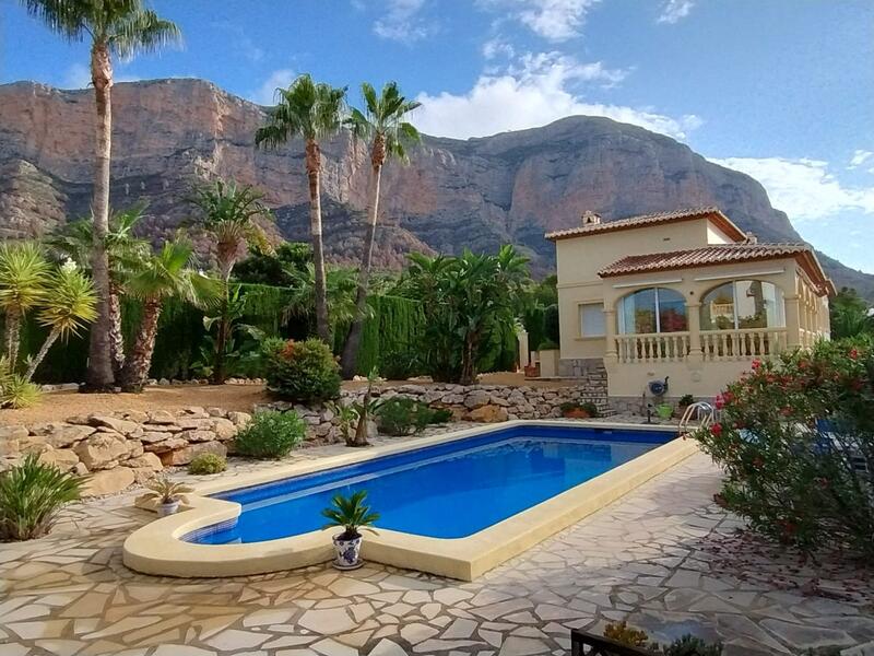 Villa til salgs i Javea, Alicante