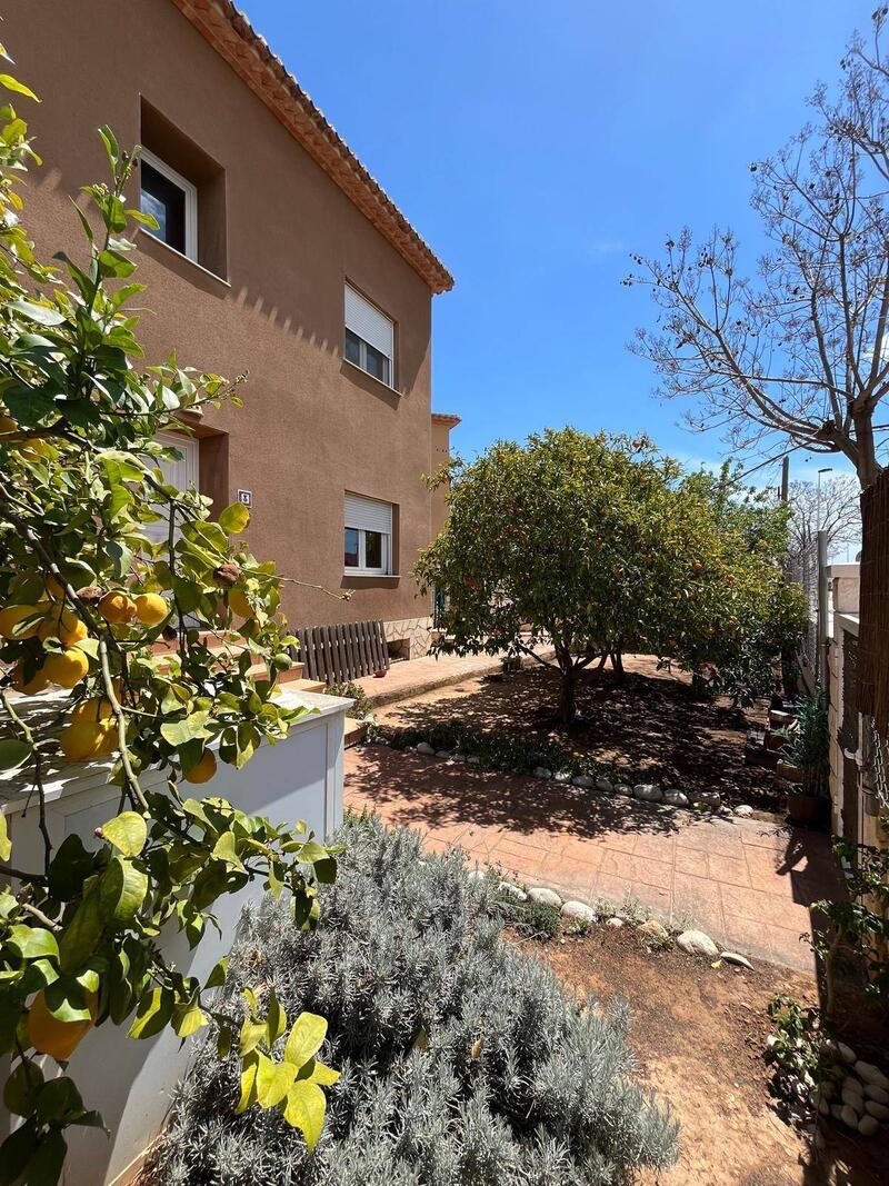 4 Cuarto Villa en venta