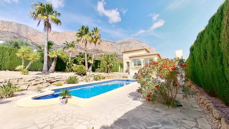 Villa for sale in Javea, Alicante