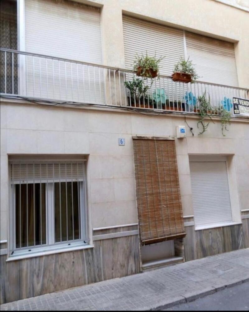 Byhus til salg i Novelda, Alicante