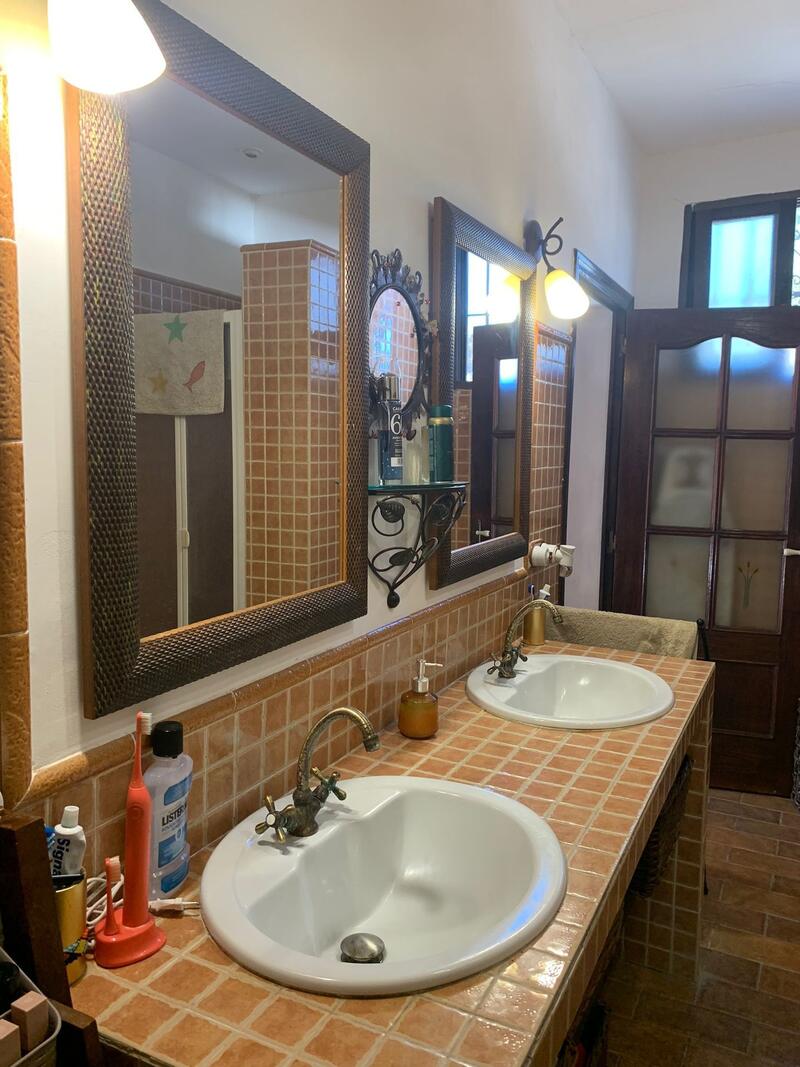 2 Cuarto Villa en venta