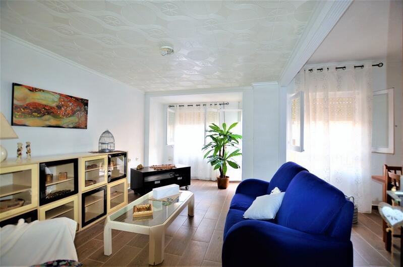 Apartamento en venta en Elda, Alicante