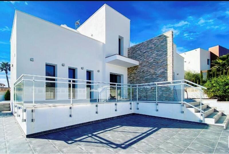 Villa en venta en Calpe, Alicante