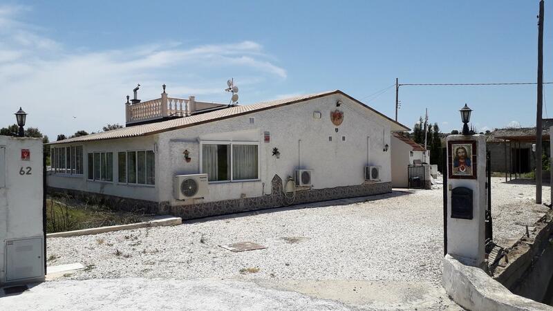 Деревенский Дом продается в Heredades, Alicante