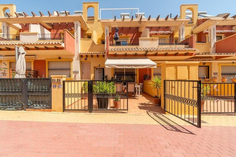Townhouse for sale in Orihuela Costa, Alicante