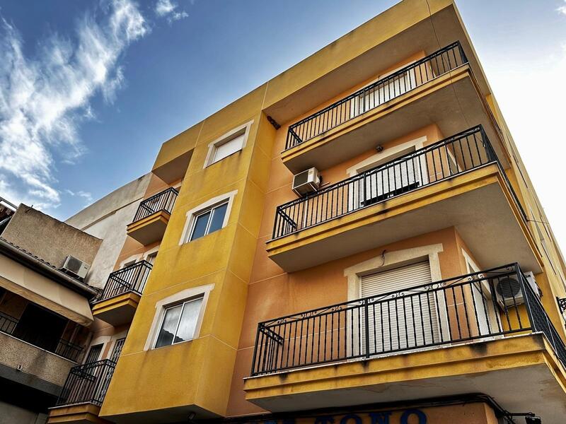 Appartement Te koop in Pinoso, Alicante