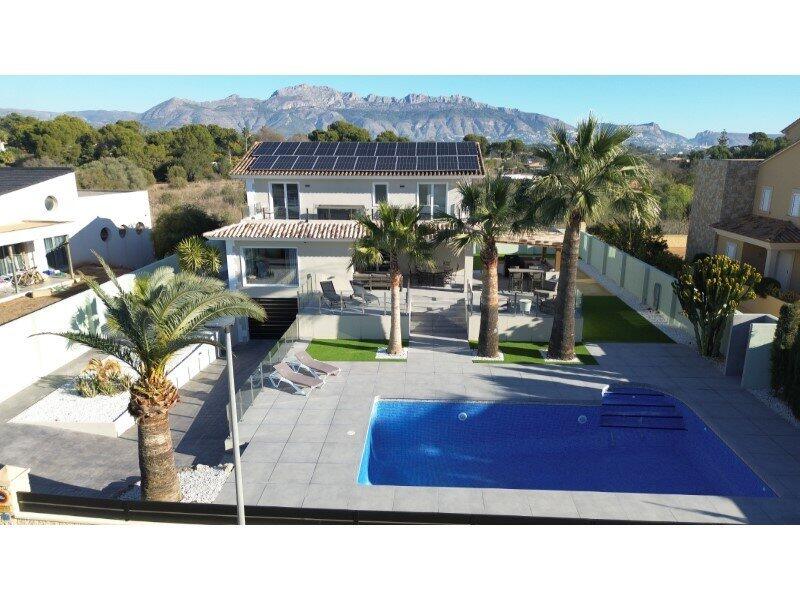 Villa en venta en l'-Playa Alfas del Pí, Alicante