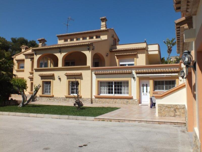 Villa til salg i Torrevieja, Alicante