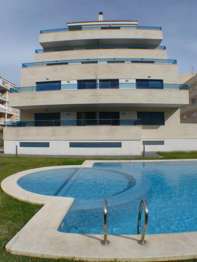 квартира продается в Denia, Alicante