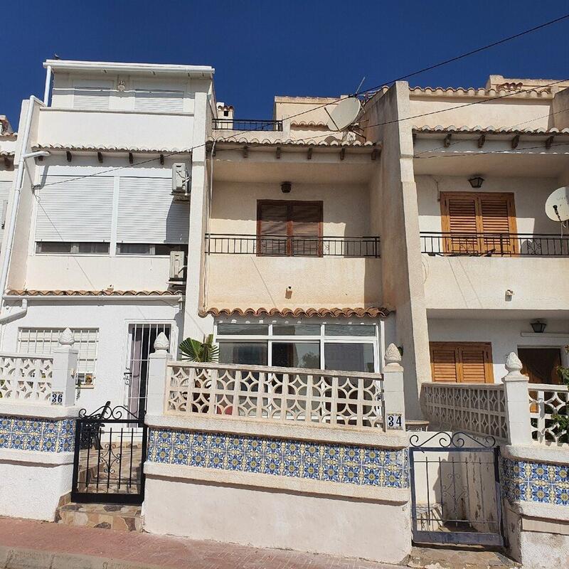 Maison de Ville à vendre dans Los Balcones, Alicante