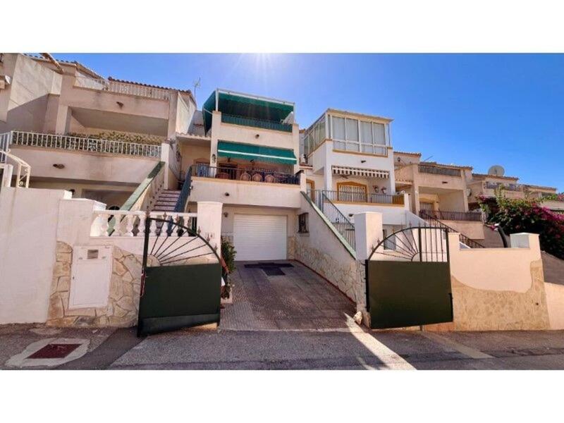 Townhouse for sale in Orihuela Costa, Alicante