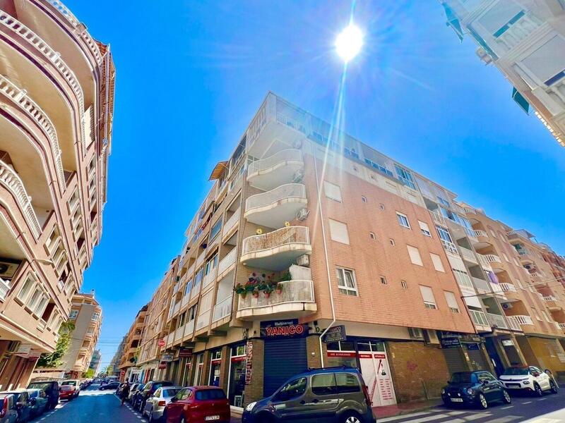 Apartment for sale in Torrevieja, Alicante