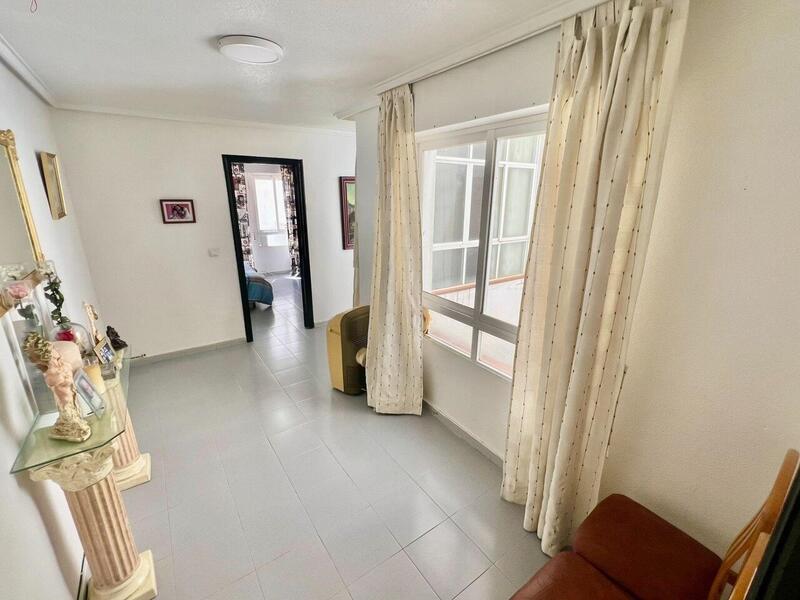 4 bedroom Apartment for sale