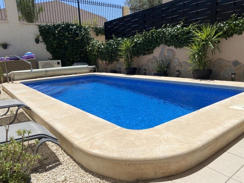 3 Cuarto Villa en venta