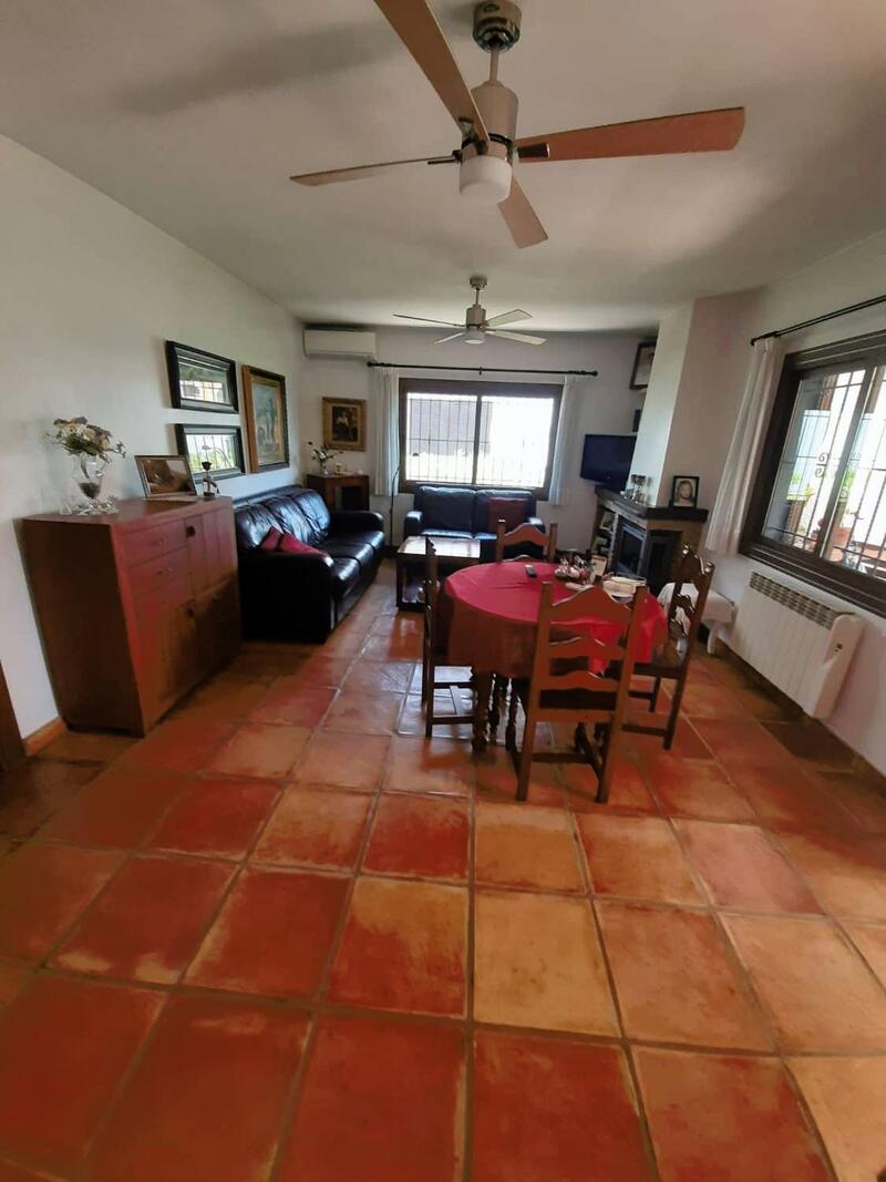 4 Cuarto Villa en venta