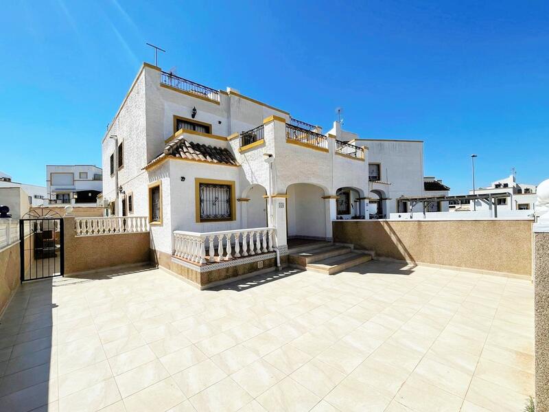 Duplex zu verkaufen in Orihuela Costa, Alicante