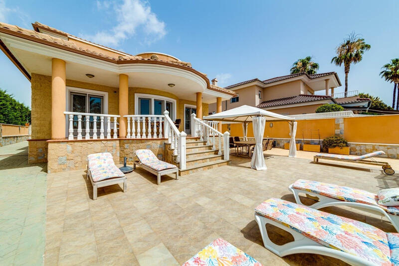 4 bedroom Villa for sale