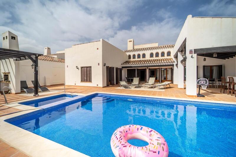 4 bedroom Villa for sale