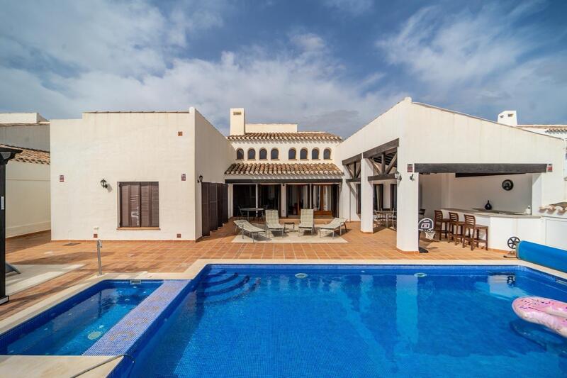 4 bedroom Villa for sale