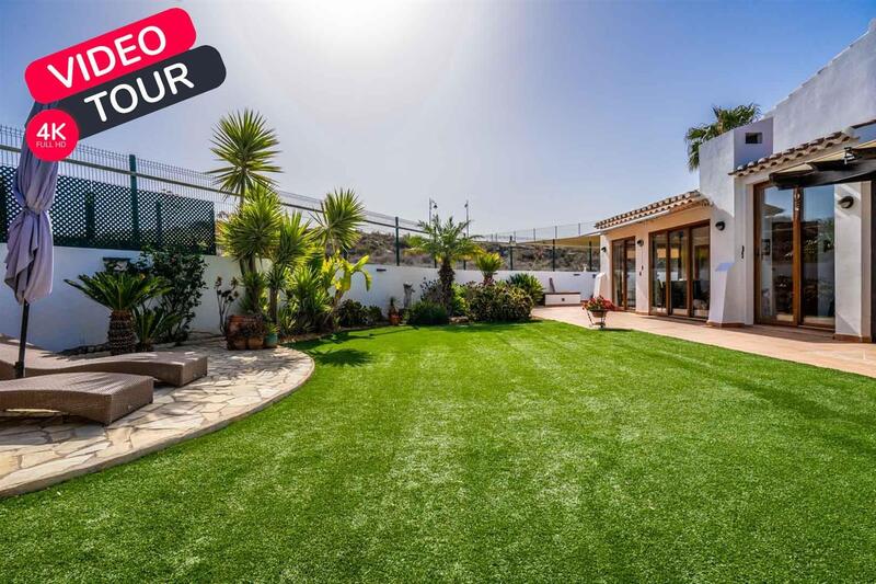 Villa à vendre dans Torrevieja, Alicante