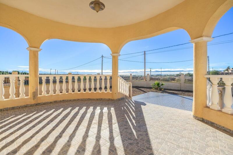 4 Cuarto Villa en venta