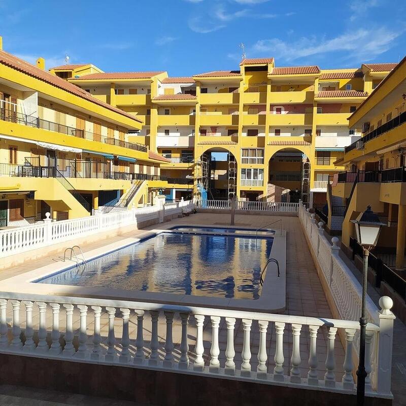 Dúplex en venta en Torrevieja, Alicante