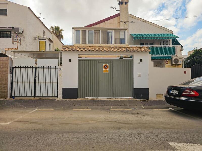 2 Cuarto Villa en venta