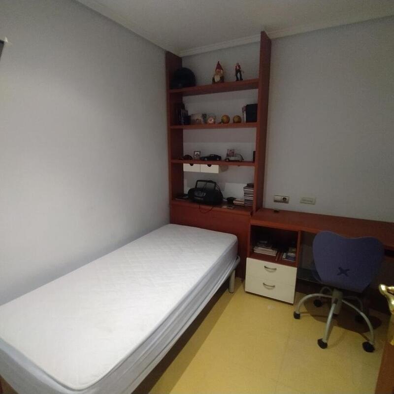 4 slaapkamer Appartement Te koop