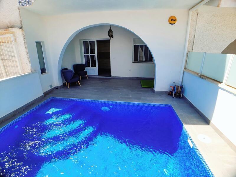 Townhouse for sale in Villamartin, Alicante