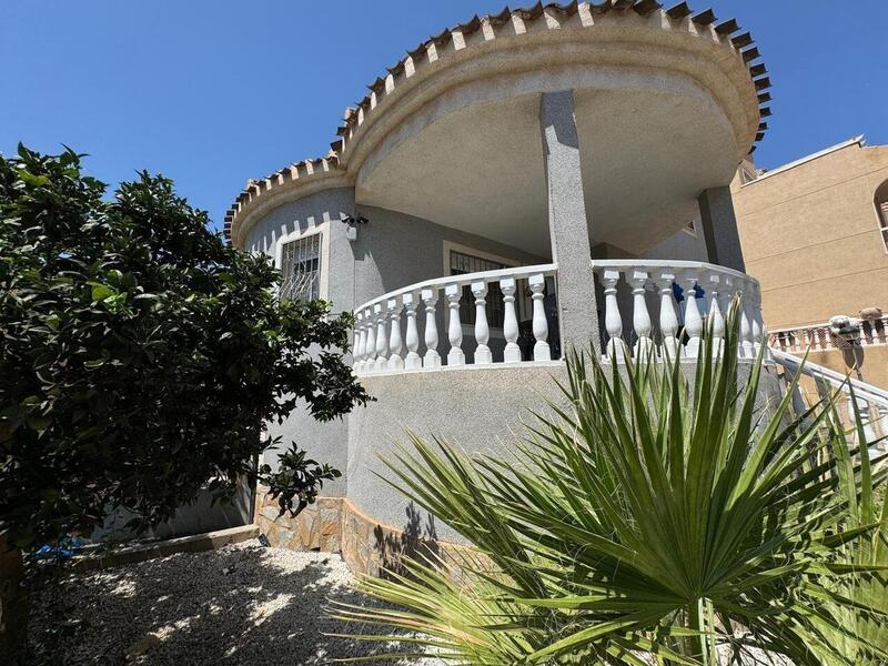 Villa à vendre dans Orihuela Costa, Alicante