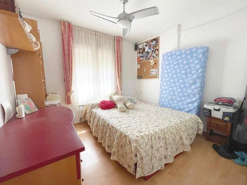 5 chambre Autre à vendre