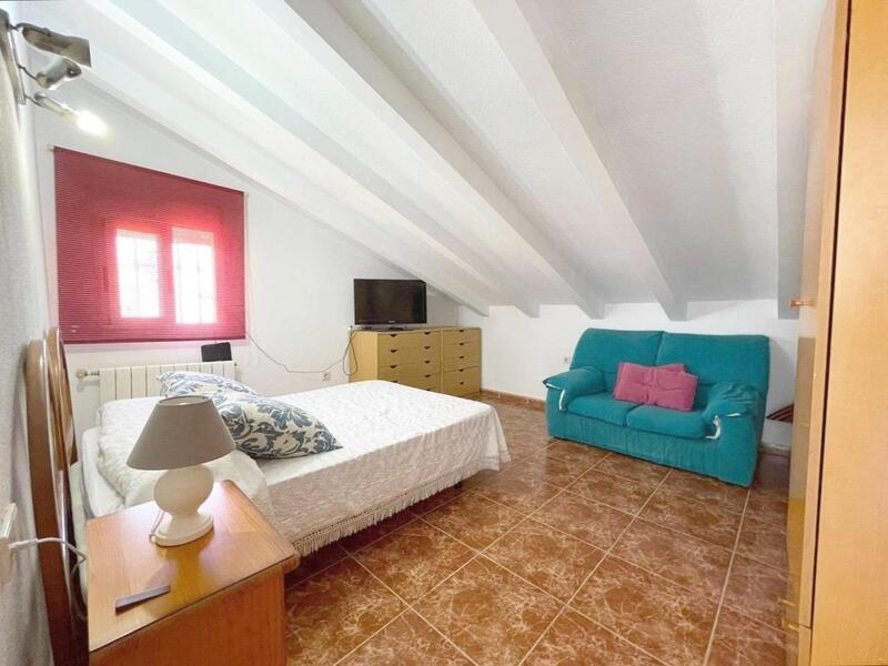 5 chambre Autre à vendre