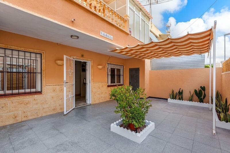 Townhouse for sale in Torrevieja, Alicante