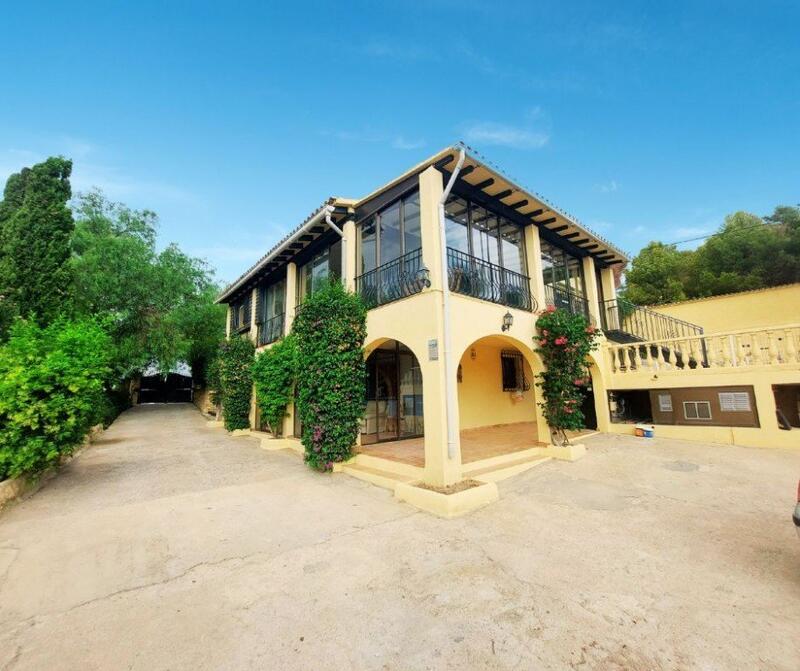 Villa zu verkaufen in Altea, Alicante