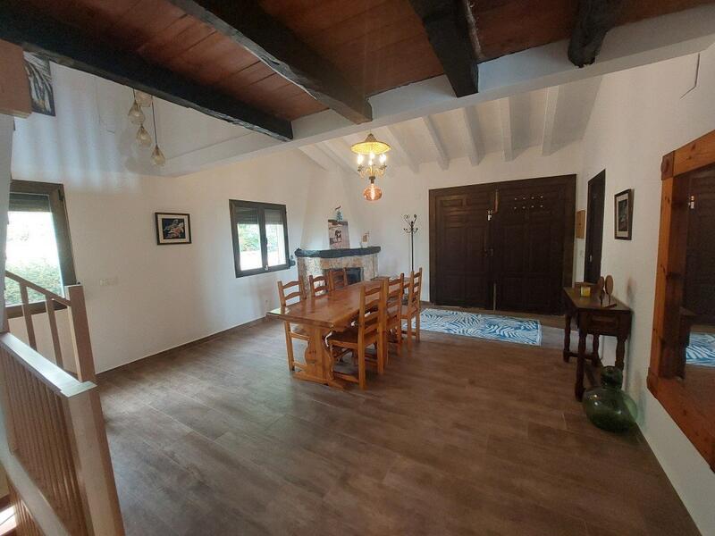 4 Cuarto Villa en venta