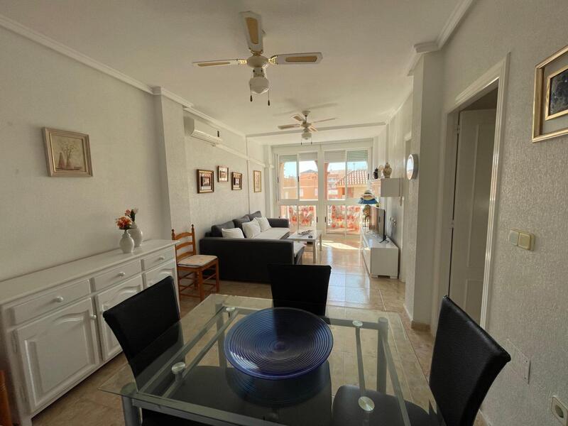 Apartamento en venta en Torrevieja, Alicante